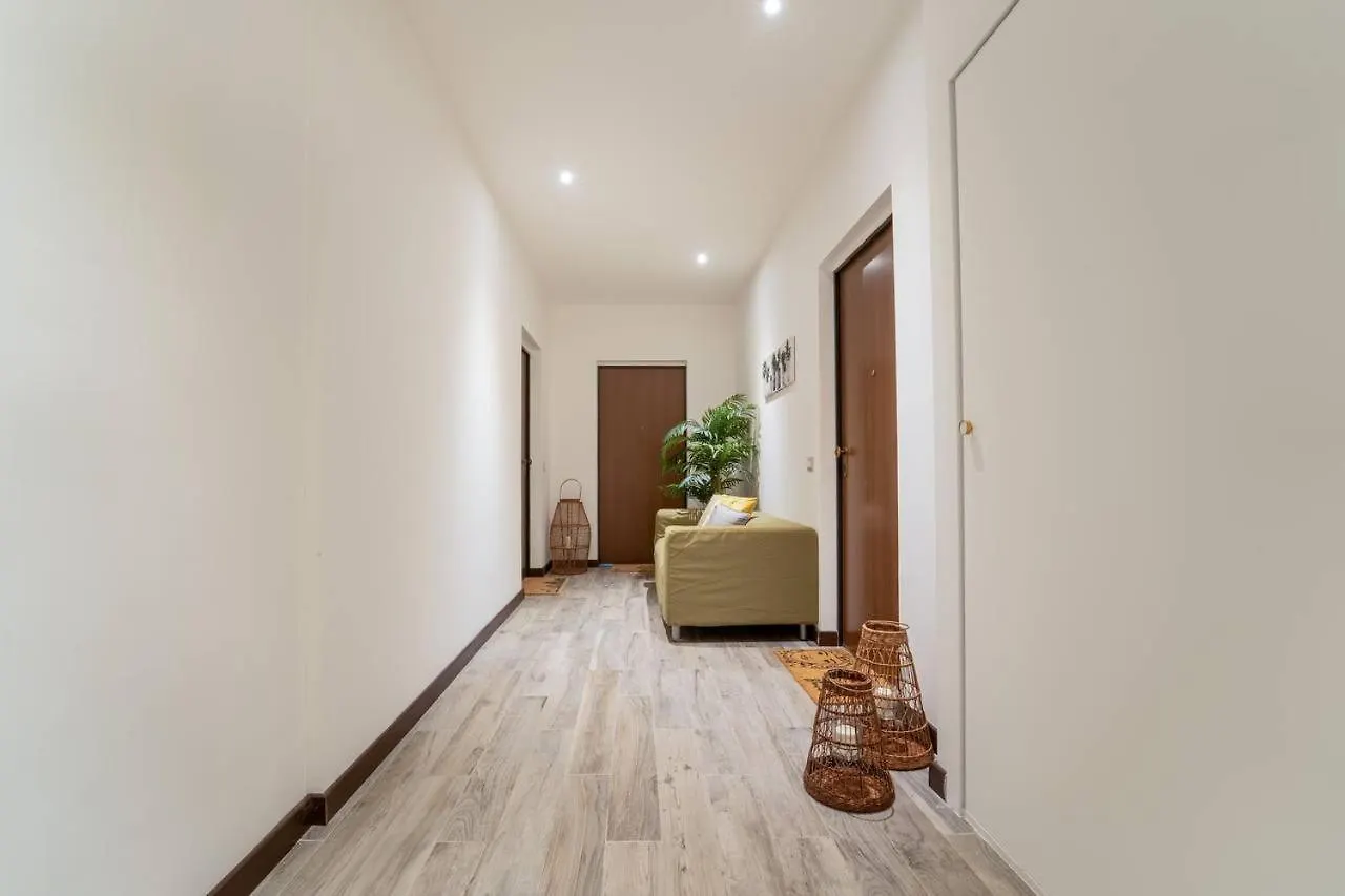 Hanura Apartments Catania 0*,