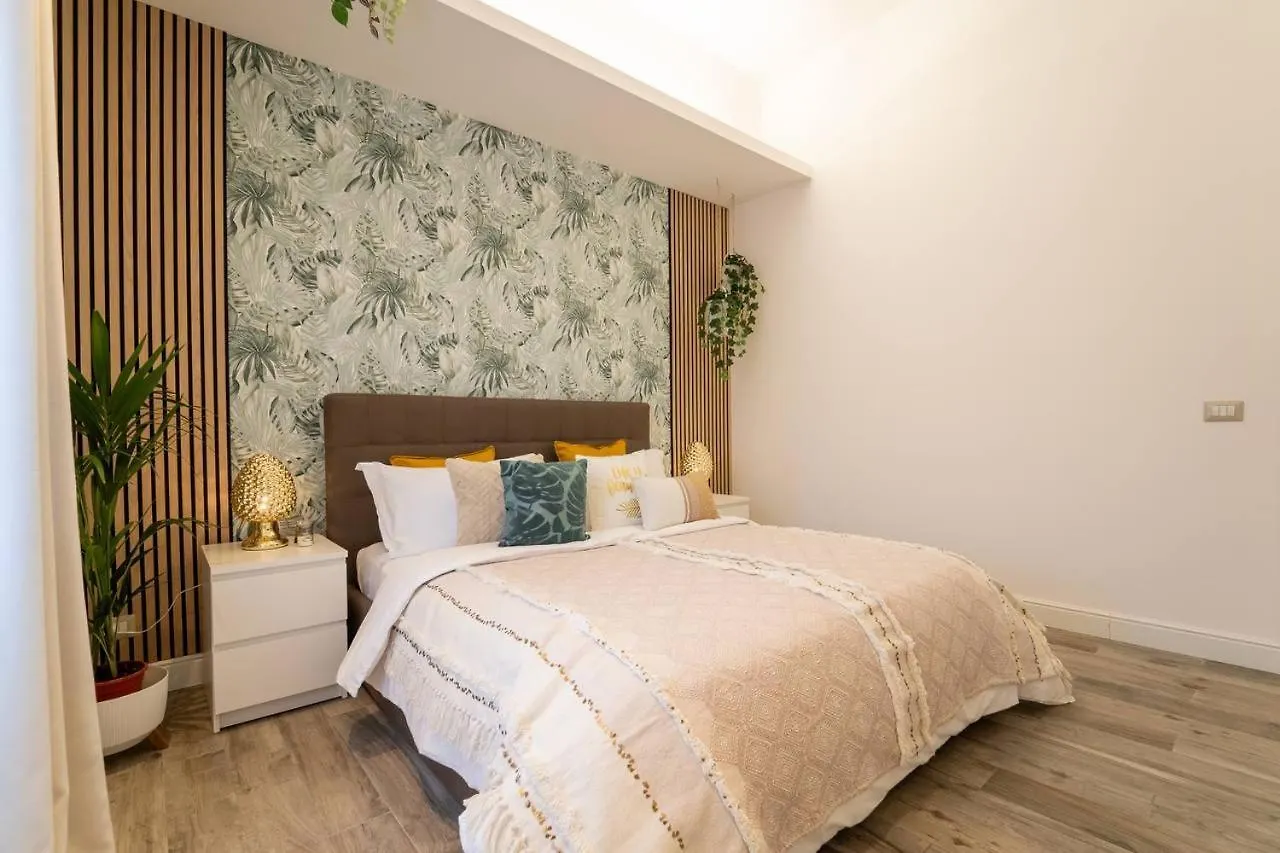 Hanura Apartments Catania 0*,